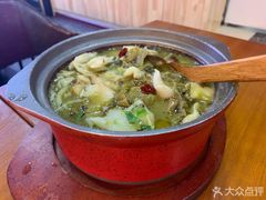 -周鱼小馆石锅酸菜鱼(活力汇店)