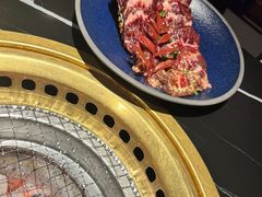 -山川小町·极番烧肉(新地假日广场店)