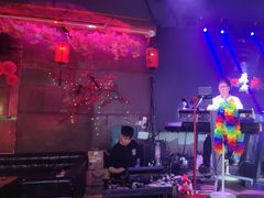 -喜鹊音乐酒馆(西街店)