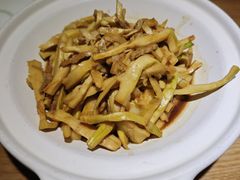 -吕氏疙瘩汤·新鲁菜(新贵和店)
