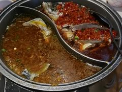 -阿瓦山寨·湘菜现炒·剁椒鱼头王(咸阳总店)