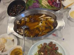 -鑫巴蜀小镇 · 水煮鱼专研店(玉桥店)