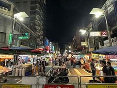 -六合夜市