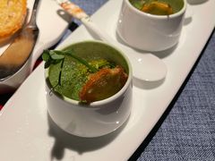 蒜蓉蜗牛-弦月窗LUNETTE BY AMANDA(复兴路店)