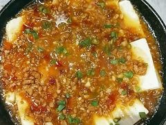 -阿瓦山寨·湘菜现炒·剁椒鱼头王(咸阳总店)