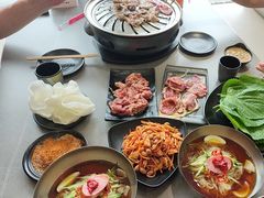 -啊美丽炭火烤肉(滑翔一店)