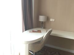 -维也纳酒店(苏州东方之门金鸡湖店)