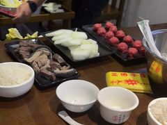 -三侨牛庄(云浮店)