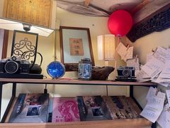 -邊城書店