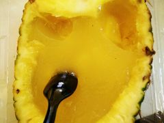 -志龙皇冠吃货椰子铺