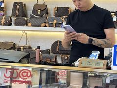 -六六奢品·vintage中古·回收二手奢侈品包包手表首饰(环球港店)