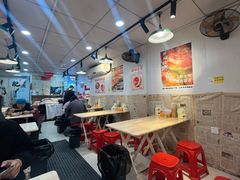 -柳州肥姨妈大骨螺蛳粉(东靖路店)