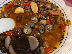 -老闵田螺馆·南昌市井菜·特色小吃(总店)