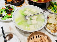 -老滇山寨•云南特色菜•地方菜•民族风情歌舞表演(金碧店)