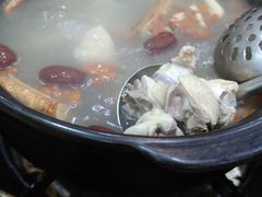 -濠轩阁特色生蚝火锅(水湾路店)