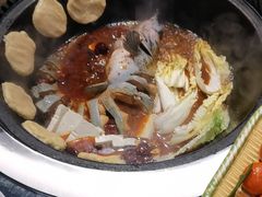 -袁小二大东北铁锅炖(吉祥村总部)