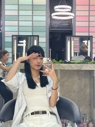-AKOZO Beauty Salon