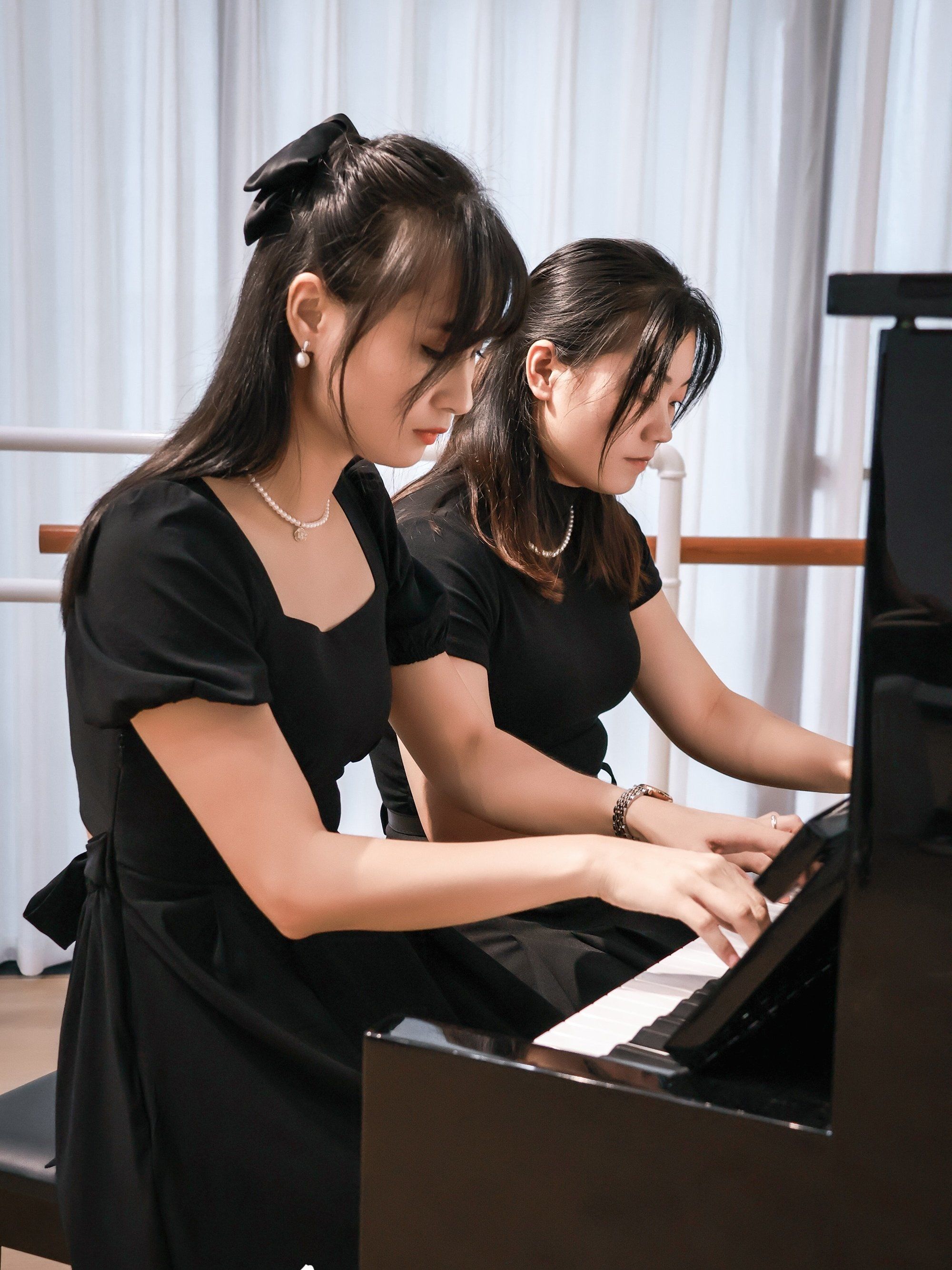 学钢琴有效提高大脑认知能力的方法