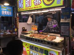 -六合夜市