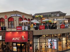 -王府井奥莱临潼小镇(临潼店)