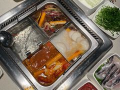 -海底捞火锅鲜切牛肉主题店(长寿路店)