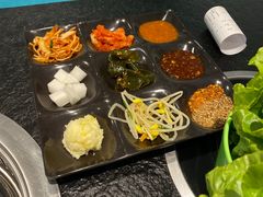-烤路里·韩国品质自助烤肉(石路天虹4号店)