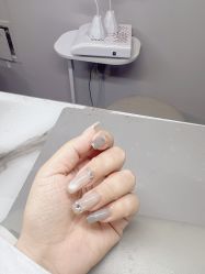-小黑瓶美甲美睫