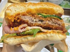 安格斯牛肉芝士堡-魏家凉皮(祈年大厦店)