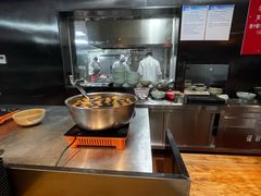 -亮亮面馆(经六路店)