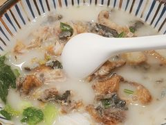 -鲜越鲜鱼粉(财富购物中心店)