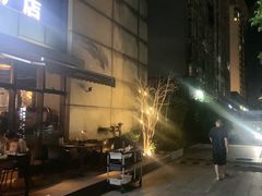-麦凯伦烧烤·精酿超级工厂店(金桥总店)