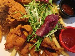 炸鸡拼盘-机器人火炉披萨(爱琴海店)
