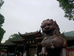 -峨眉山报国寺