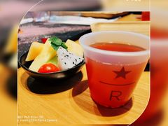 -星巴克臻选(上海合生汇1F店)