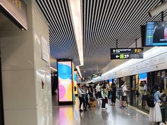 -虹桥火车站(地铁站)