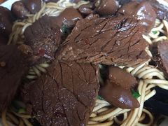 肥肠牛肉干挑面-老余家面馆