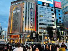 -三越百货(三越银座店)