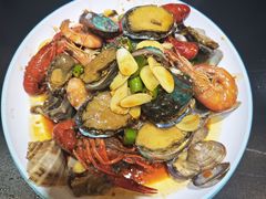 -小红鲸·海鲜餐厅(轸大路店)