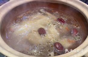 Mountain Spring Fruit Garden Chicken Hot Pot Base
