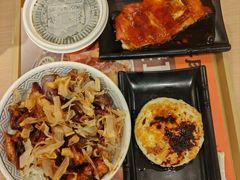 -吉野家(吉野家冰山慧谷店)