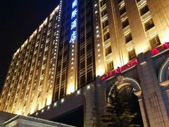 -锦龙国际酒店(天津奥体中心华苑地铁站店)