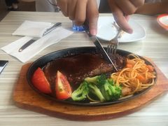 -必胜客(武汉欢乐谷店)