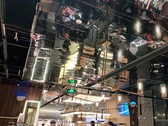 -捞王锅物料理(上海世茂广场店)