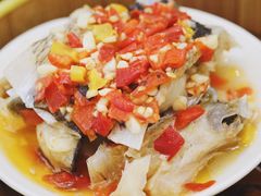 剁椒鱼头-维多利亚大酒店·雅园中餐厅