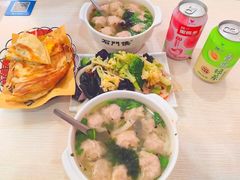 -石门侯·石门馄饨侯(革新北街店)