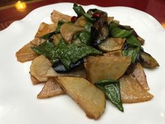 地三鲜-扎与夏私房菜(西藏自治区拉萨市丹杰林巷店)