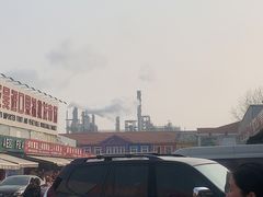 -上海龙吴水胜海发市场