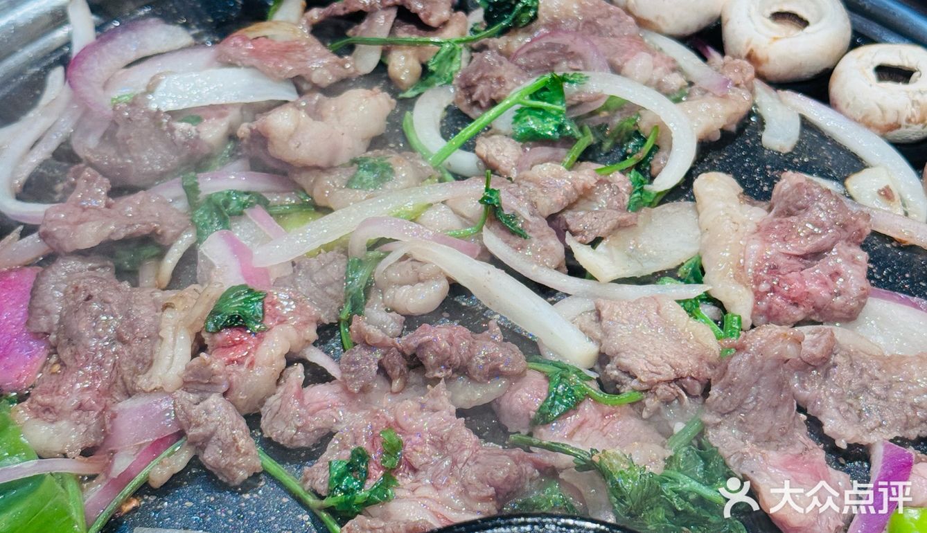 肉食星人赶快集合❗️哈炭烤肉一顿吃到大满足❗️