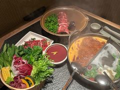 -三出山火锅(南京万象天地店)