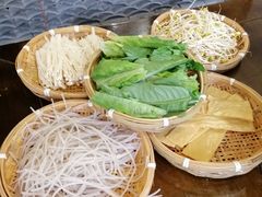 小菜杂合-黄桷树曹家私房菜(江与城店)